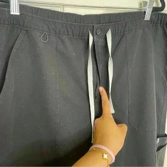FIGS Men’s Cairo Cargo Scrub Pants™ Sz XXL - Picture 5 of 11